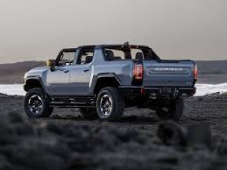 GMC Hummber EV ឡានពីរកឹប ឆ្នាំ២០២៥ ពណ៌ទឹកប្រាក់